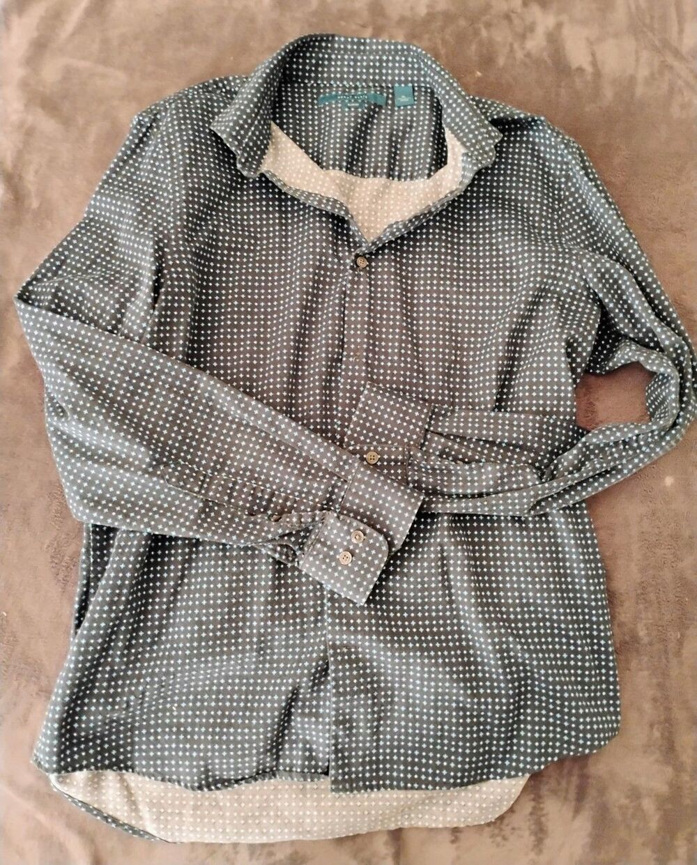 Men's Perry Ellis Button Up Dress Shirt